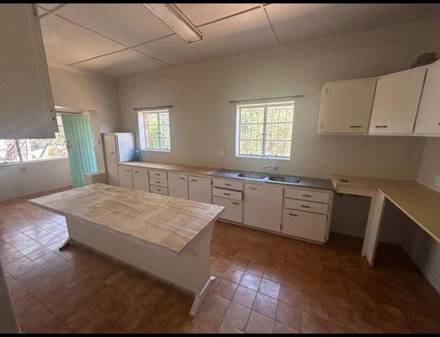 4 BEDROOM PROPERTY TO RENT IN BEZUIDENHOUT VALLEY